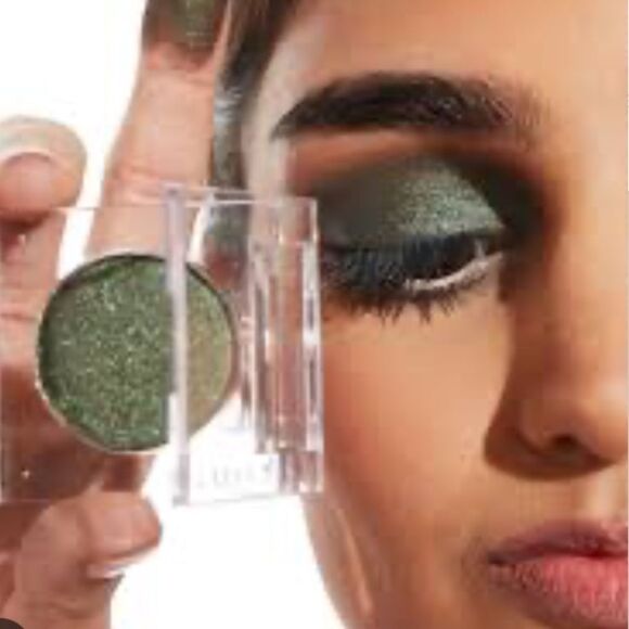 Urban Decay 24/7 Eyeshadow - Picture 8 of 9